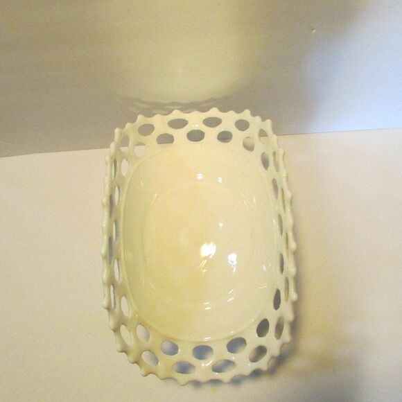 vintage doris lace fan folded milk glass fruit bowl holder kitchen room decor - Picture 7 of 8